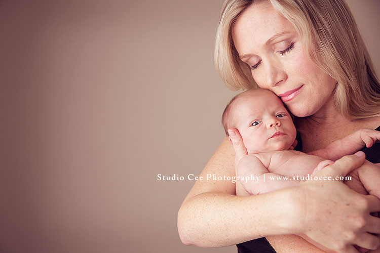 mom and newborn photos orange county, ca
