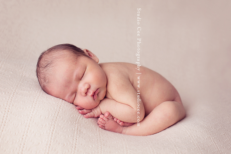 Newborn photographer in Orange County