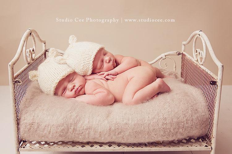 twinnewbornphotographerstudioorangecounty
