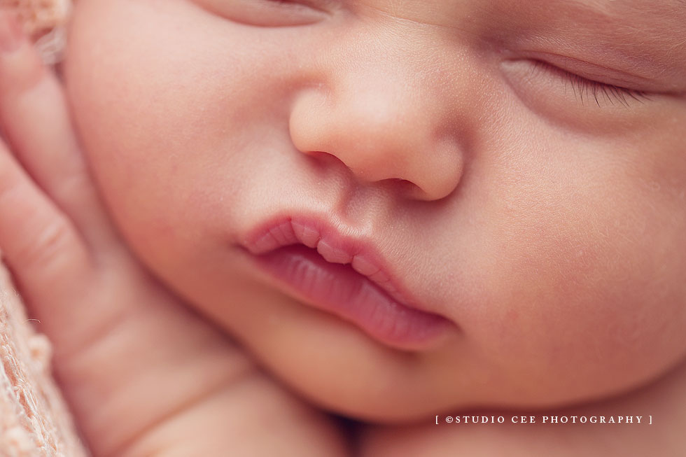 newborn-photographer-orange-county-macro
