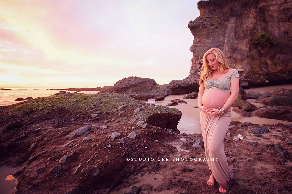 maternity-beach-photos-orange-county