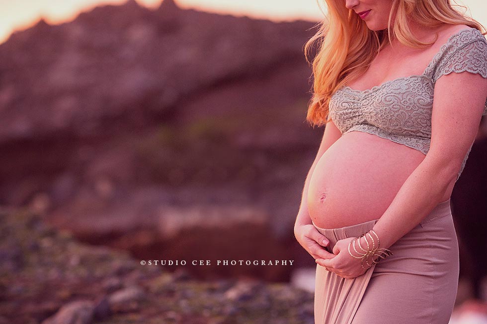 maternity-photos-on-beach-orange-county